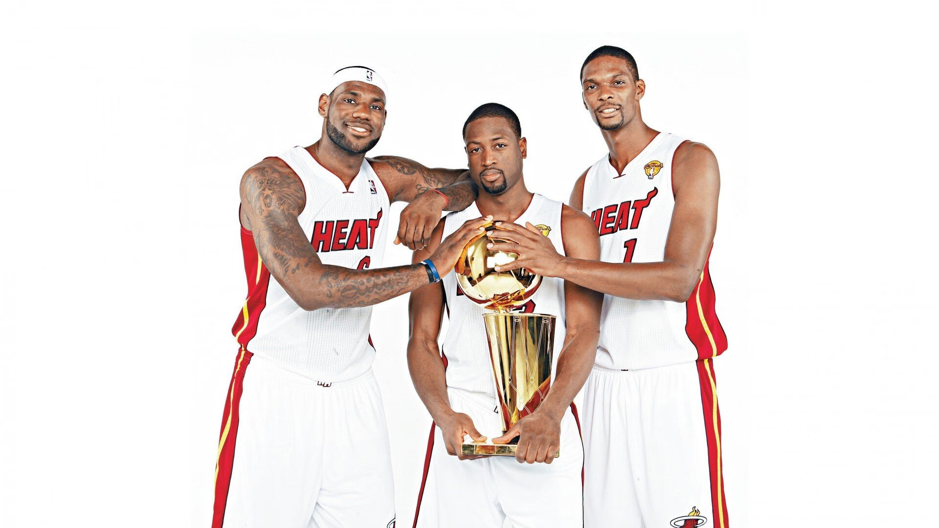 九游娱乐登录-勇士管理层讨论休赛期重建可能性，勇士休赛期人员变动