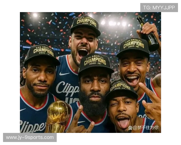 三人篮球惊现神队友：无人防守却选择投自己脚